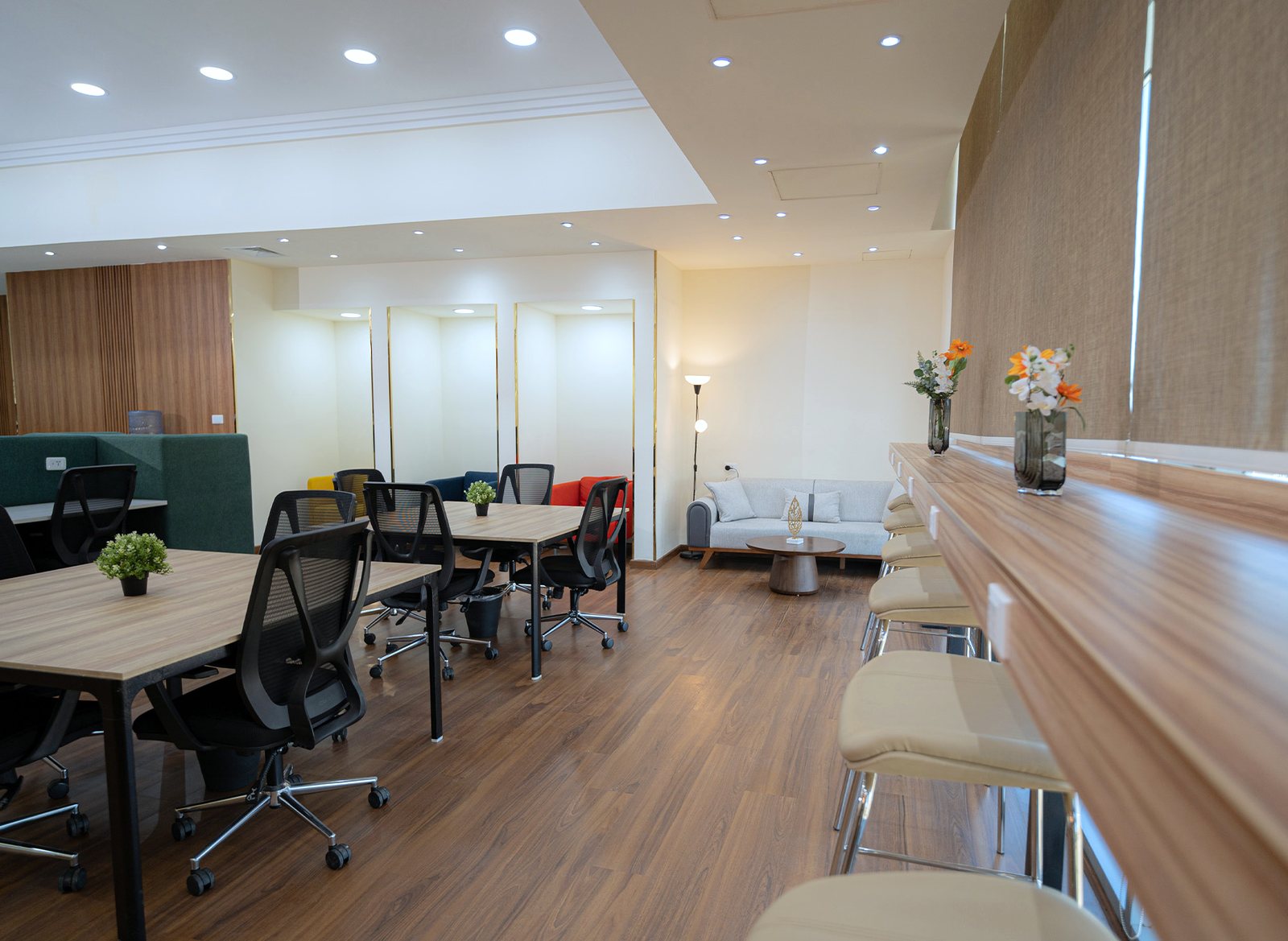 Lounge · North 90